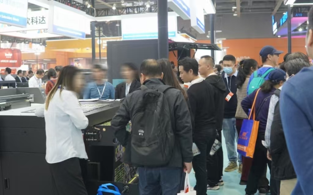 皮革印花如何实现环保与防裂？操作秘籍请查收